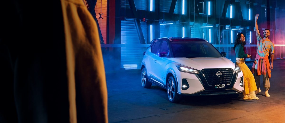 Imagen de Nissan Kicks e-POWER con beneficios de Asistencia Vial Nissan e-POWER electrizante con tu vida.