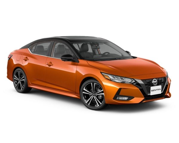 Vista frontal de Nissan Sentra bitono naranja con negro