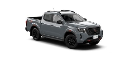 Nissan Frontier PRO-4X 2023 color gris volcánico