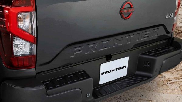 Nissan Frontier PRO-4X 2023 cuenta con bloqueo diferencial trasero
