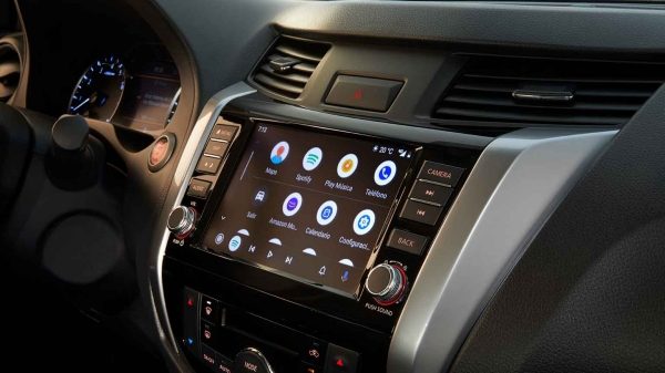 Con Android Auto escucha tu playlist favorita a bordo de tu Nissan Frontier 2024