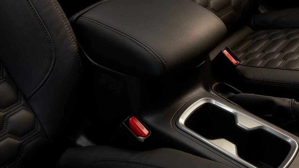 Consola descansabrazos de Nissan Frontier 2026
