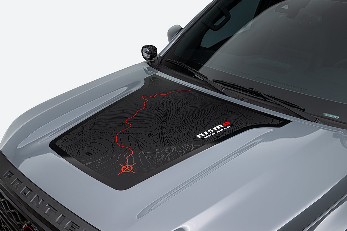 Vinil NISMO para cofre Nissan Frontier V6 PRO-4X 2024