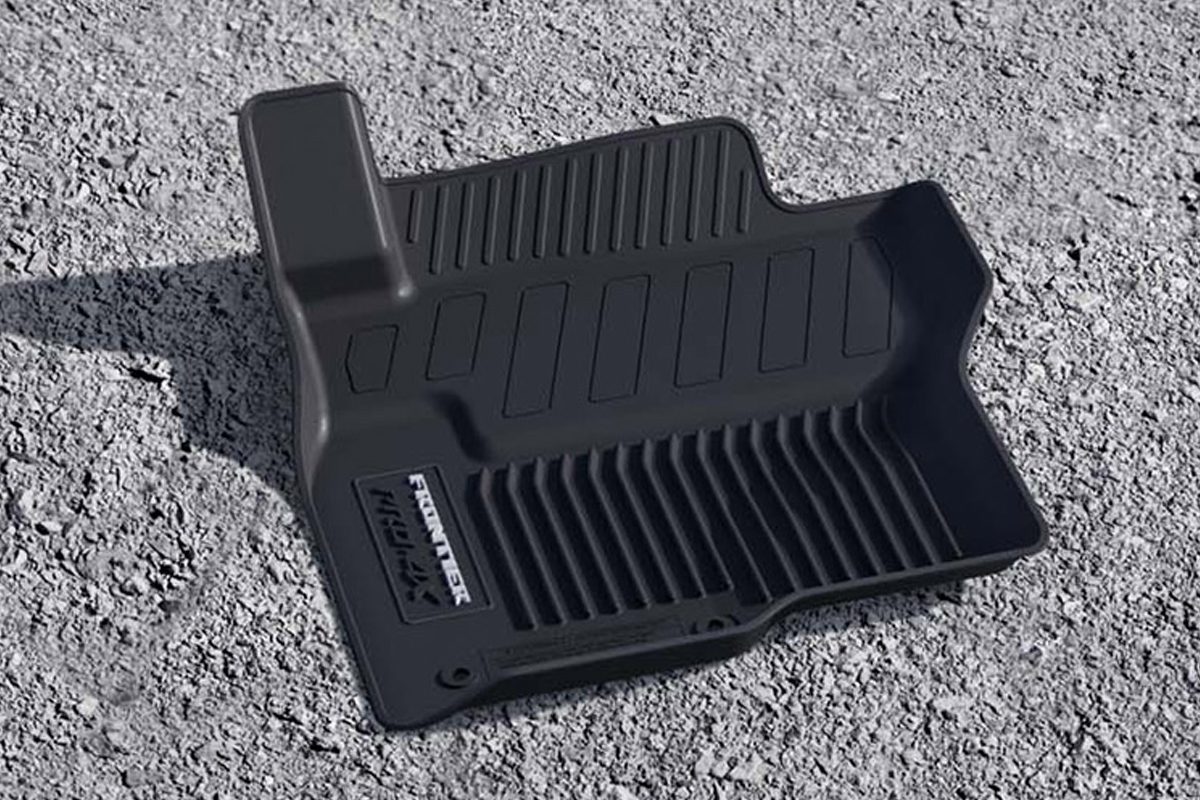 Accesorio tapetes de uso rudo para Nissan Frontier V6 PRO-4X 2026