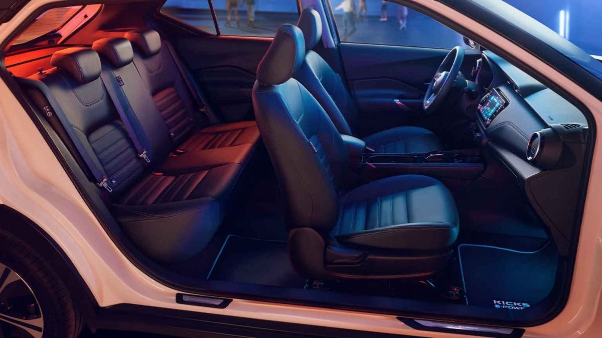 Nuevo Nissan Kicks e-POWER 2023 espacio interior asientos