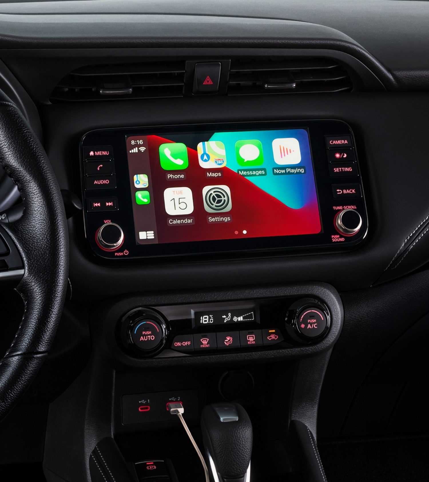 Nissan Kicks Play 2025 interior pantalla