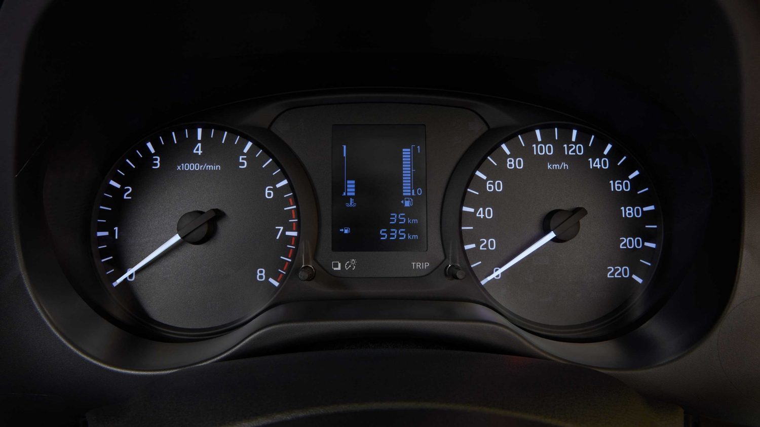 Nissan NP300 2025