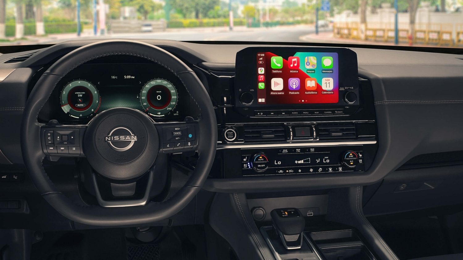 Nissan Pathfinder 2023 asientos piel