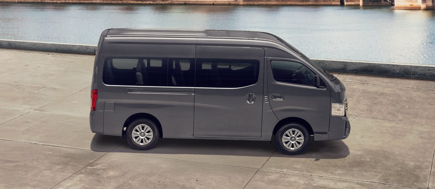 Nissan Urvan 2026 Vista lateral