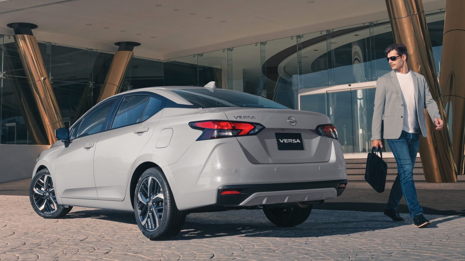 Nissan Versa 2025