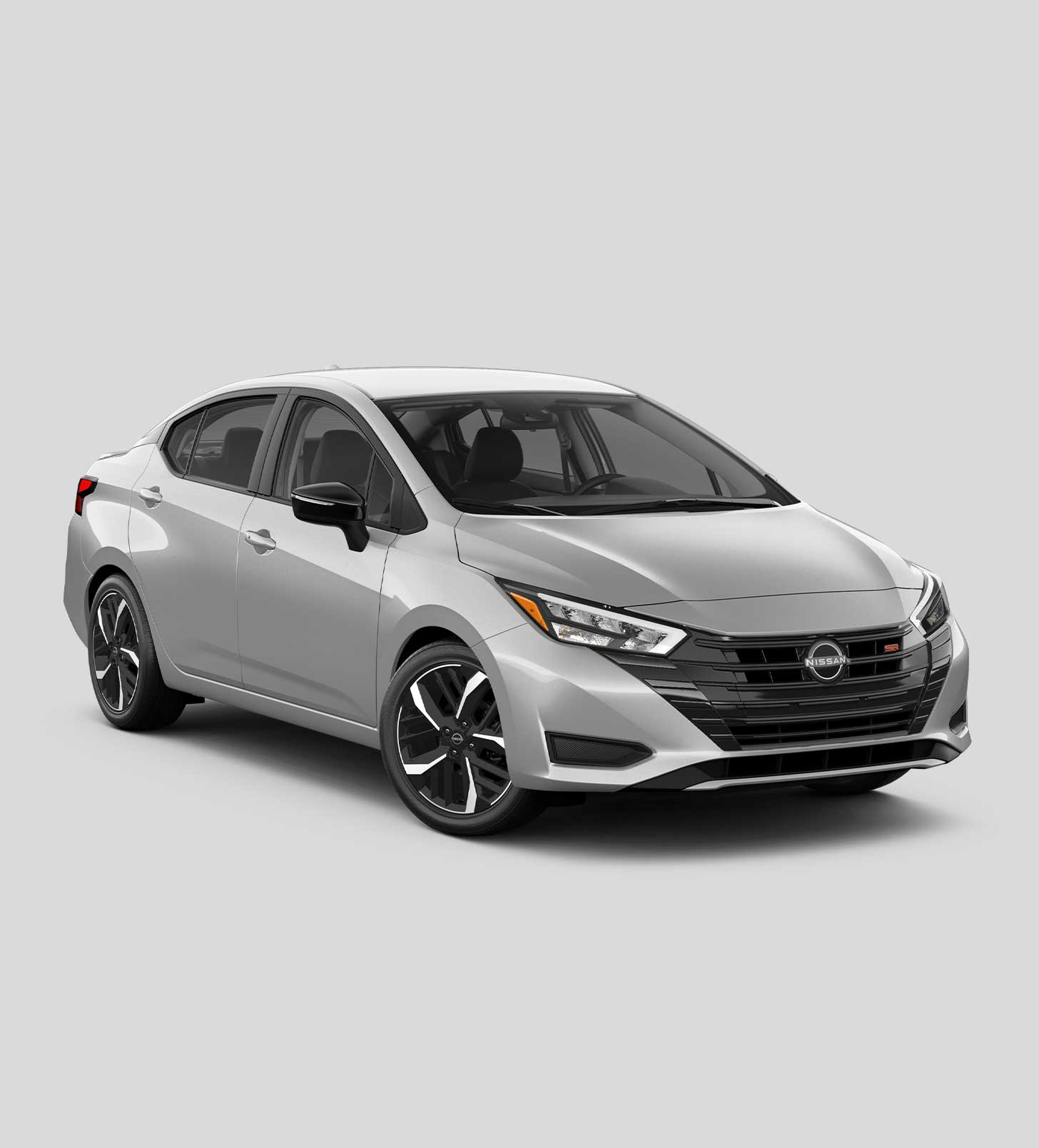 Versiones del Nuevo Nissan Versa 2025 color gris lunar