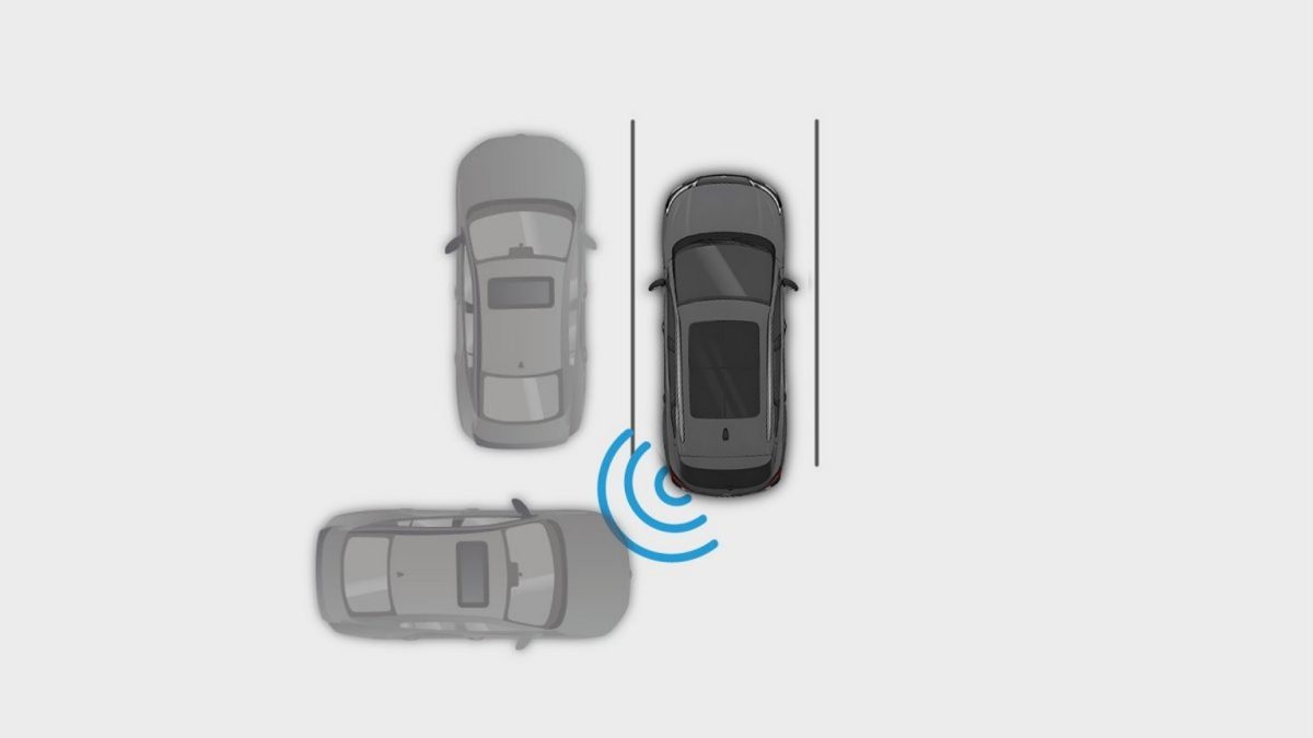 Icono de Nissan X-Trail 2026 mostrando como funciona la Tecnología de Alerta de Tráfico Cruzado