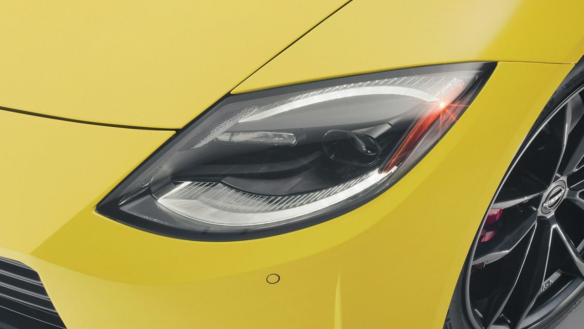 Nuevo Nissan Z 2023 luces delanteras inspiradas en el 240Z