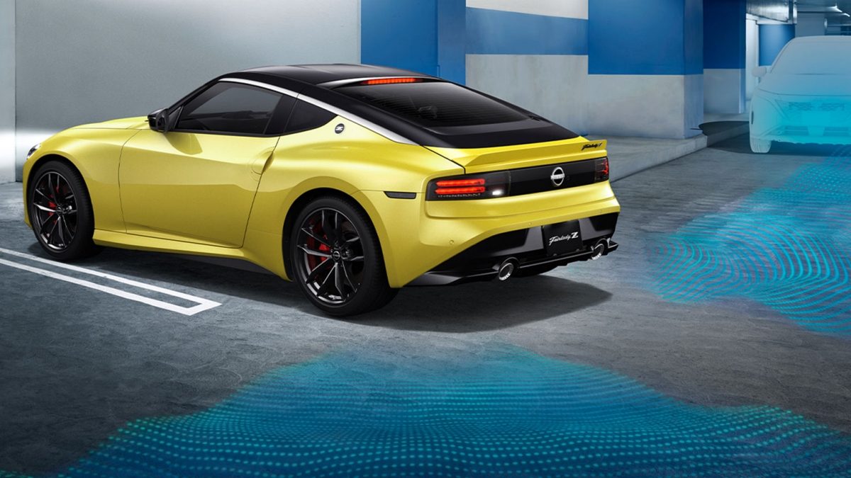 Nuevo Nissan Z 2023 NIM alerta de tráfico cruzado