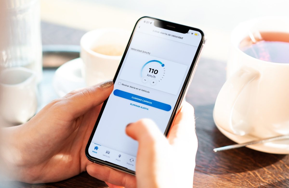 Alerta de velocidad con NissanConnect Services